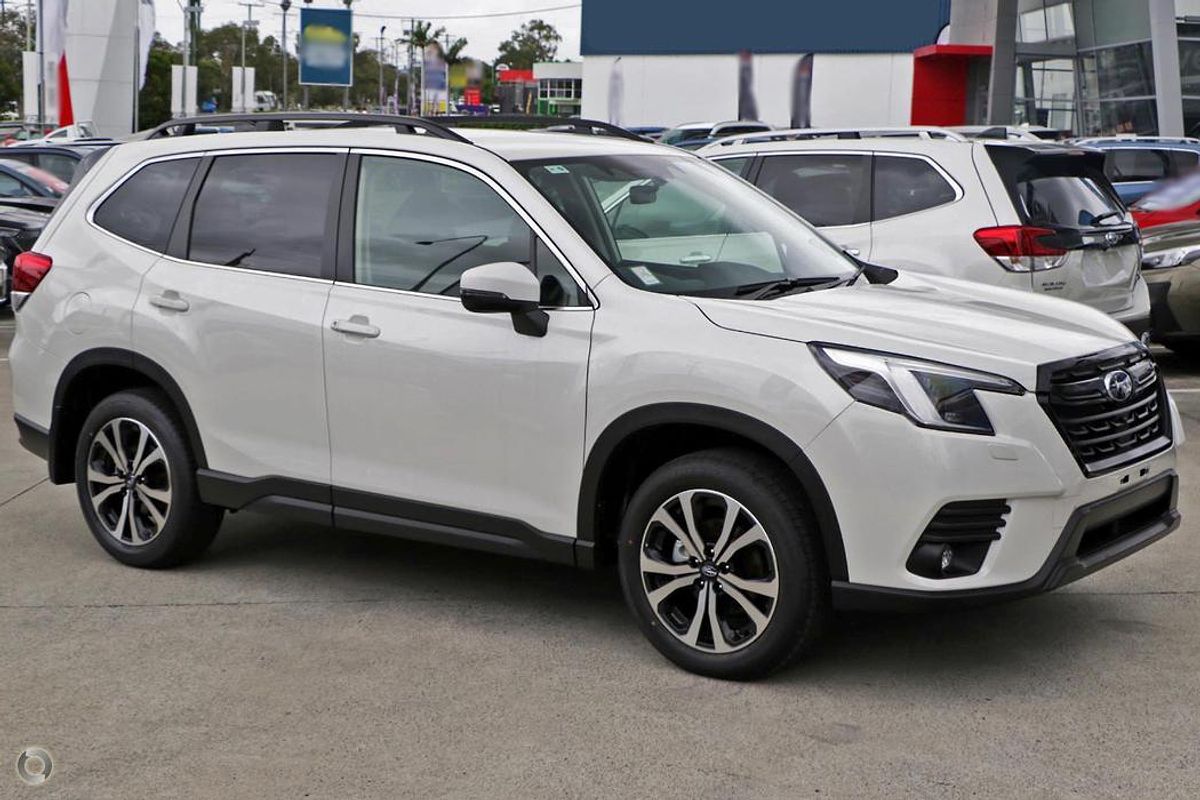 2025 Subaru Forester Premium S6