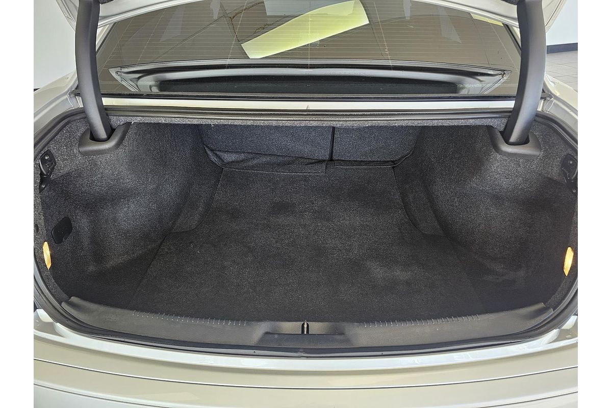 2019 Chrysler 300 SRT Core LX