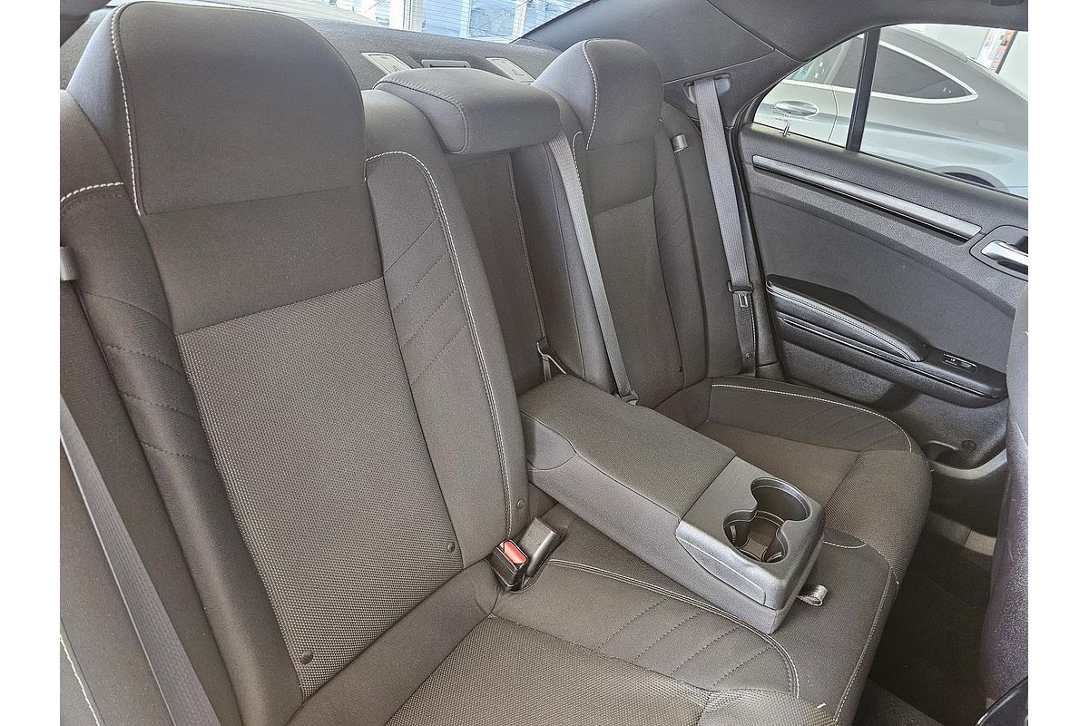 2019 Chrysler 300 SRT Core LX