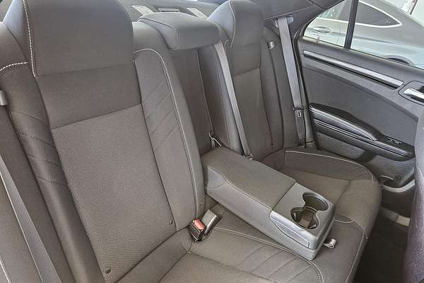 2019 Chrysler 300 SRT Core LX