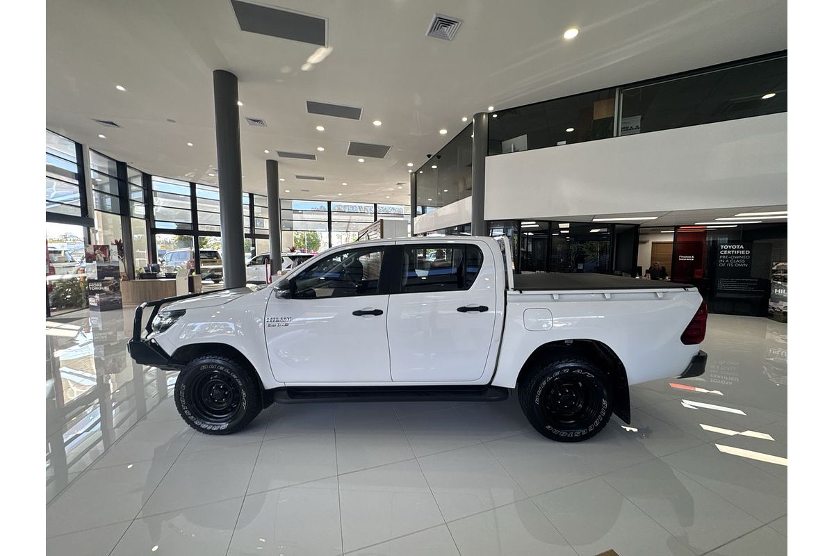 2019 Toyota Hilux SR GUN126R 4X4