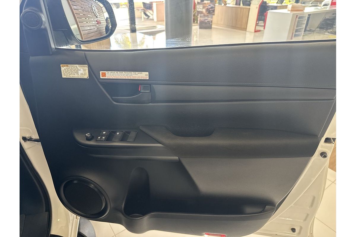 2019 Toyota Hilux SR GUN126R 4X4