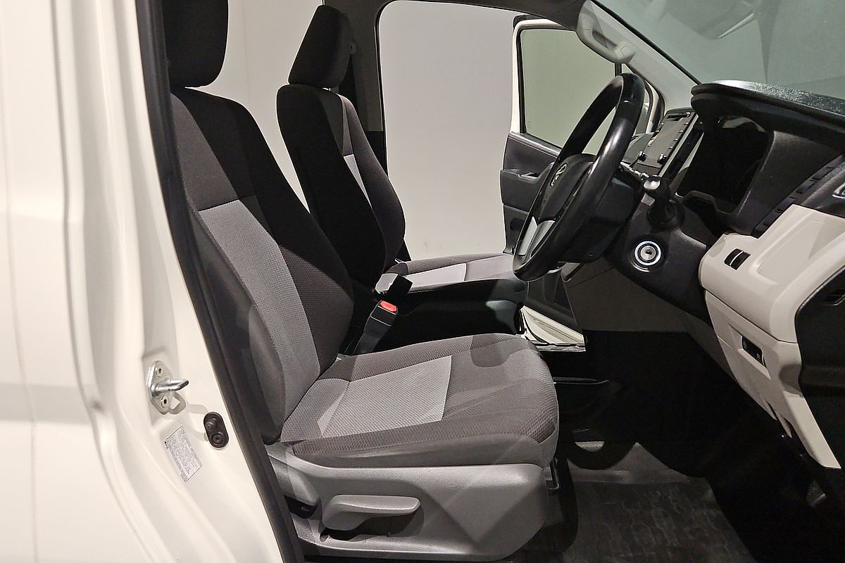 2019 Toyota Hiace Commuter GDH322R