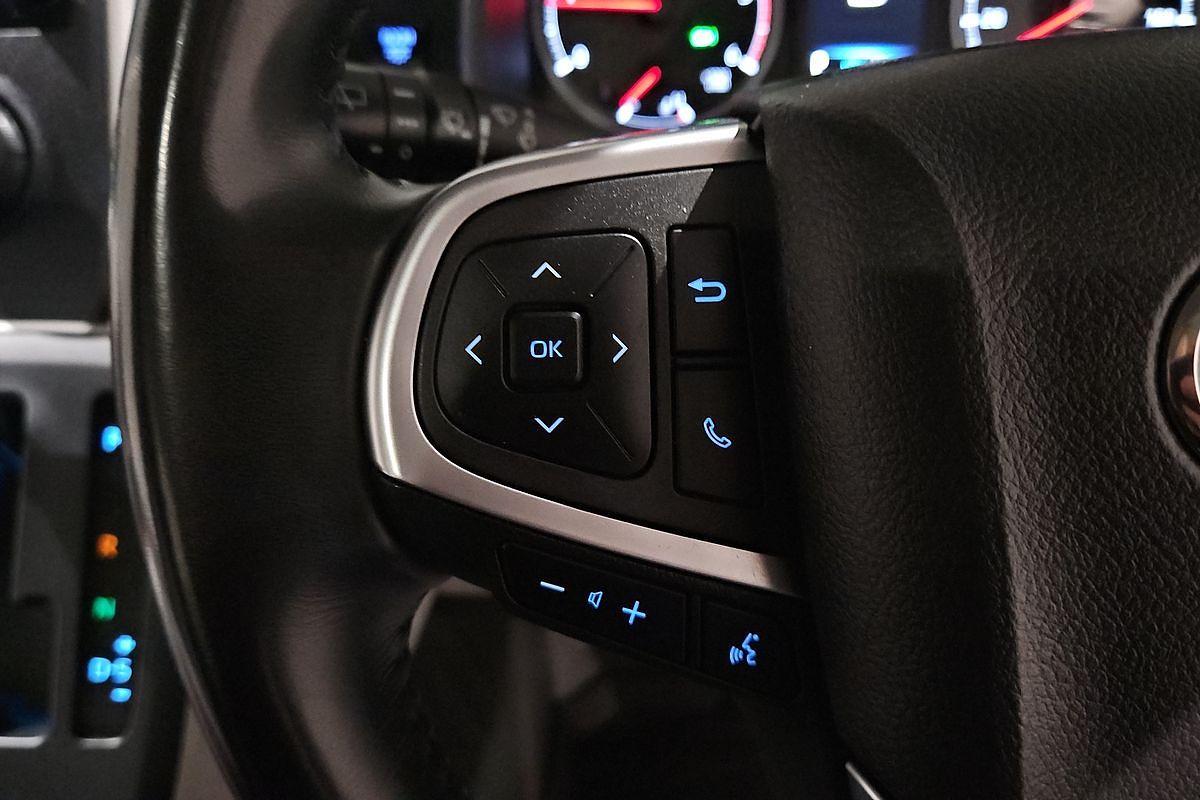 2019 Toyota Hiace Commuter GDH322R