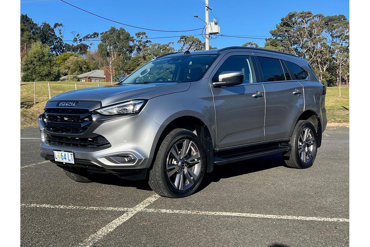 2023 Isuzu MU-X LS-T