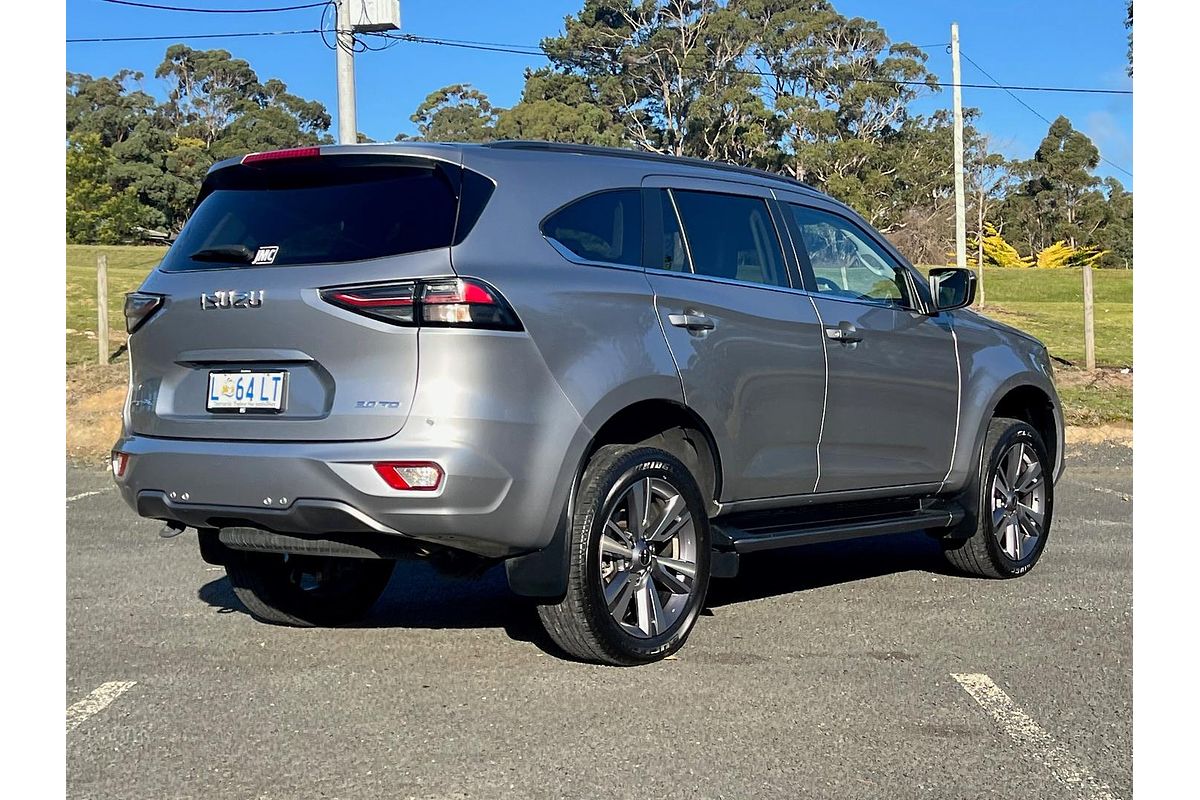 2023 Isuzu MU-X LS-T