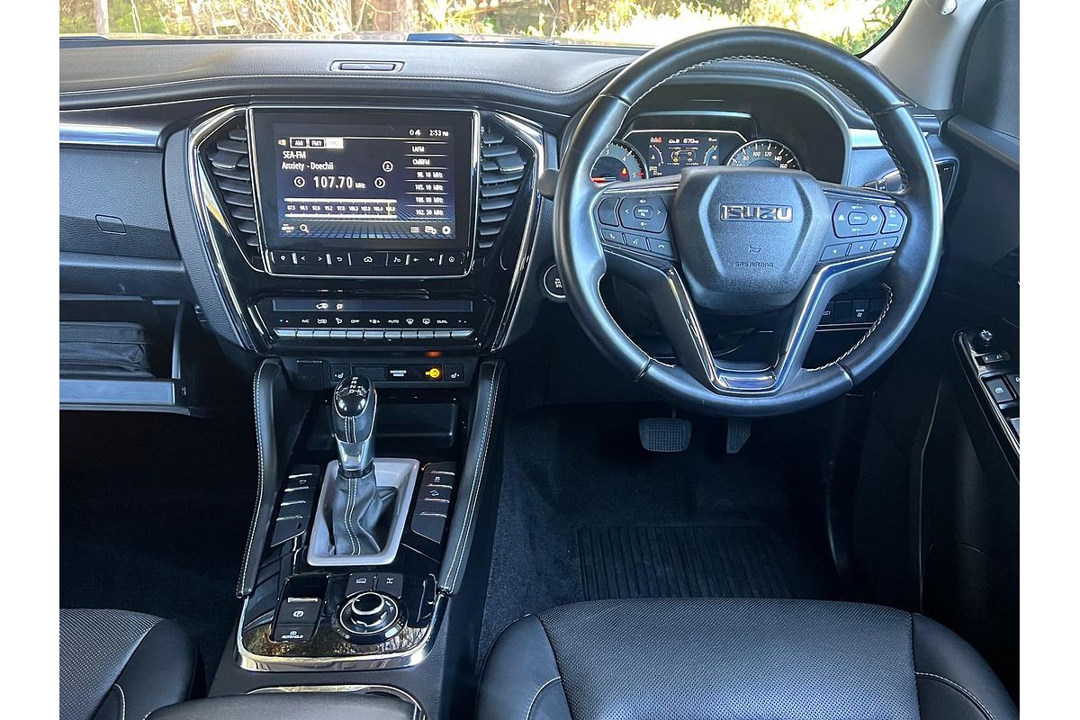2023 Isuzu MU-X LS-T