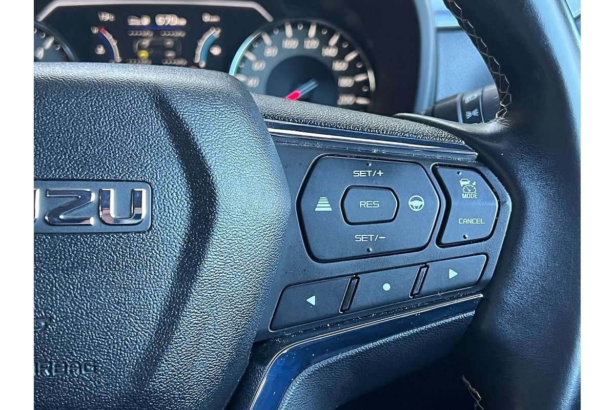 2023 Isuzu MU-X LS-T
