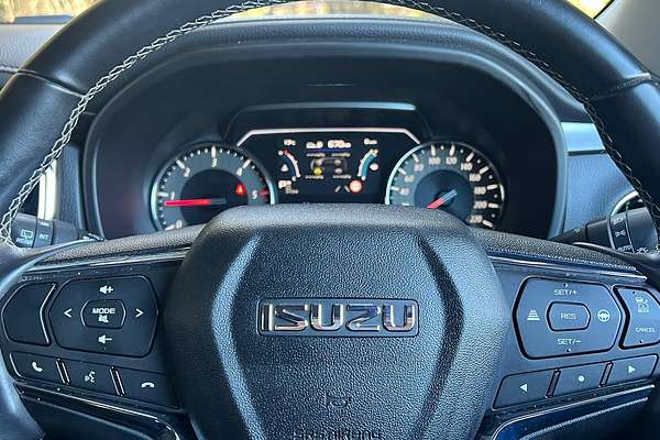 2023 Isuzu MU-X LS-T