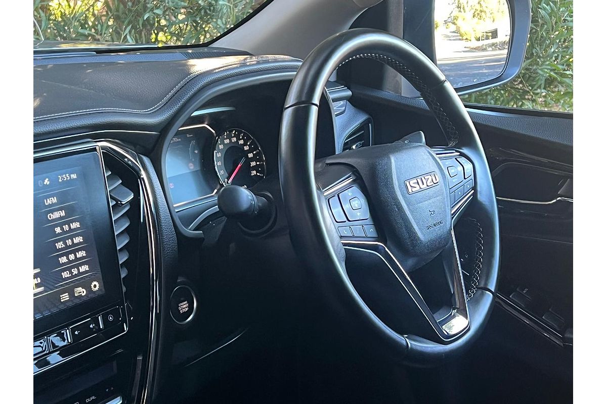 2023 Isuzu MU-X LS-T