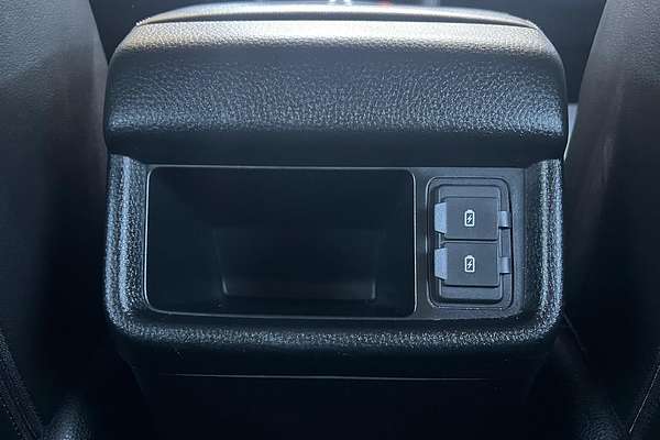 2023 Isuzu MU-X LS-T