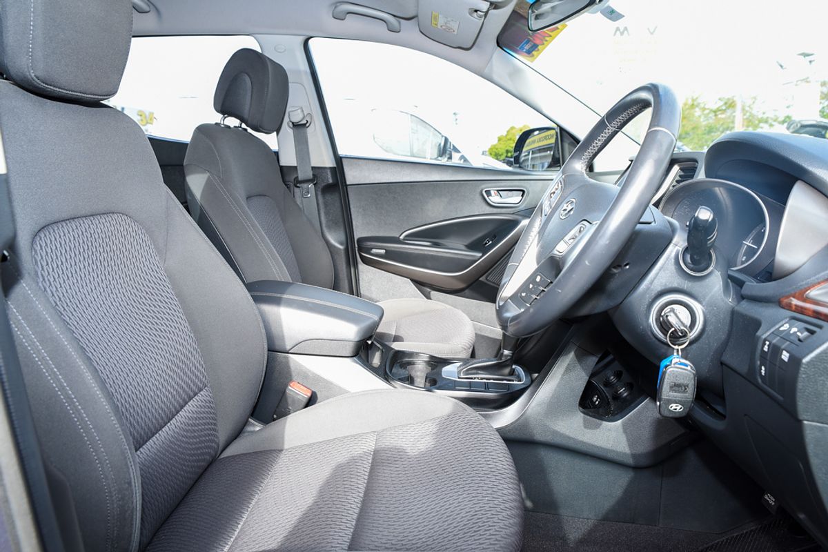 2015 Hyundai Santa Fe Active DM3 Series II