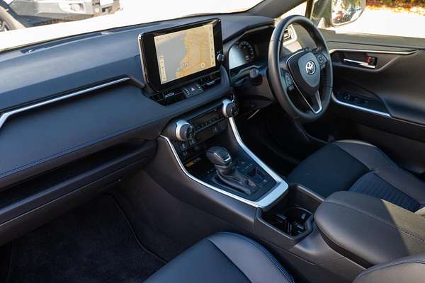 2024 Toyota RAV4 XSE AXAH52R