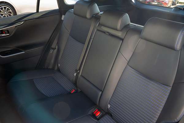 2024 Toyota RAV4 XSE AXAH52R
