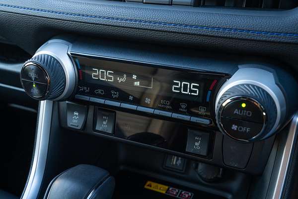 2024 Toyota RAV4 XSE AXAH52R