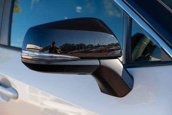 2024 Toyota RAV4 XSE AXAH52R