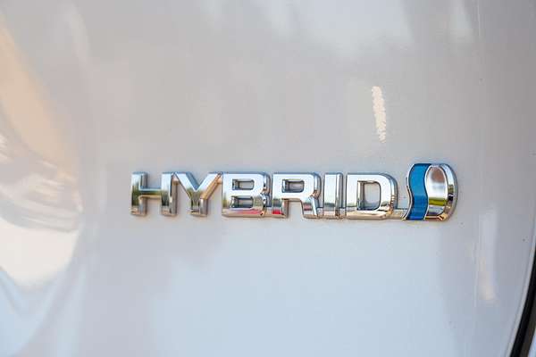 2024 Toyota RAV4 XSE AXAH52R