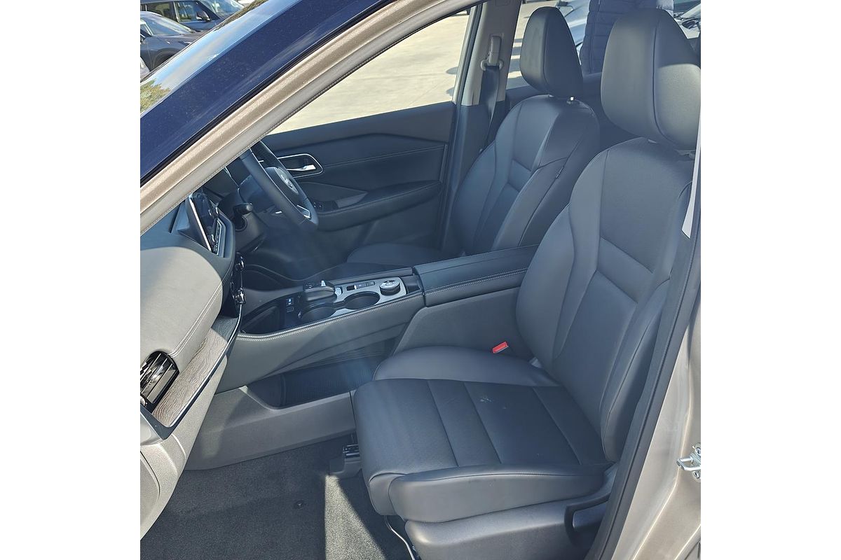 2023 Nissan X-TRAIL ST-L e-POWER T33