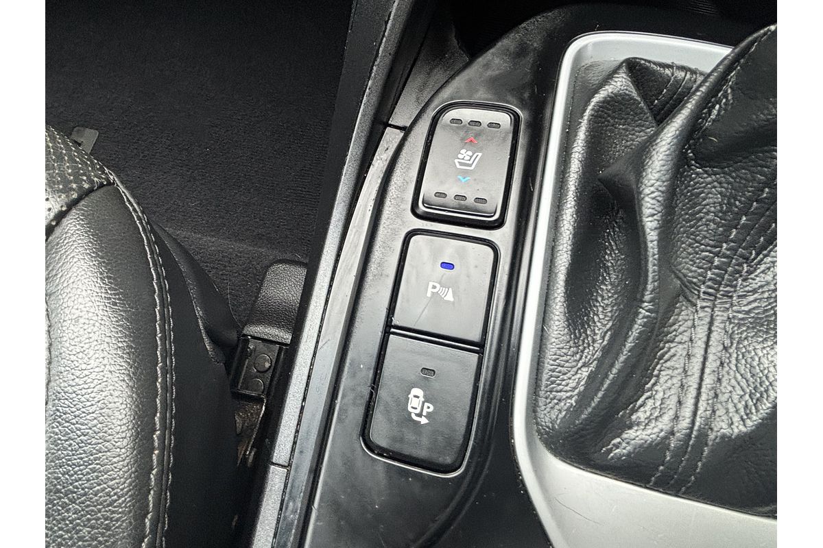 2016 Hyundai Santa Fe Highlander DM3 Series II