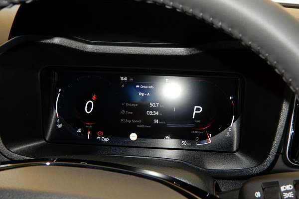 2025 Mahindra XUV 3XO AX7L