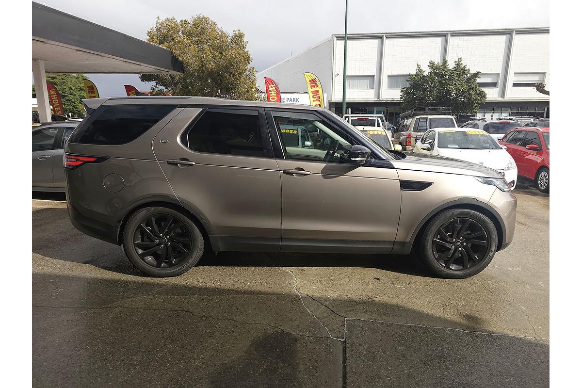 2017 Land Rover Discovery SD4 HSE Luxury Series 5