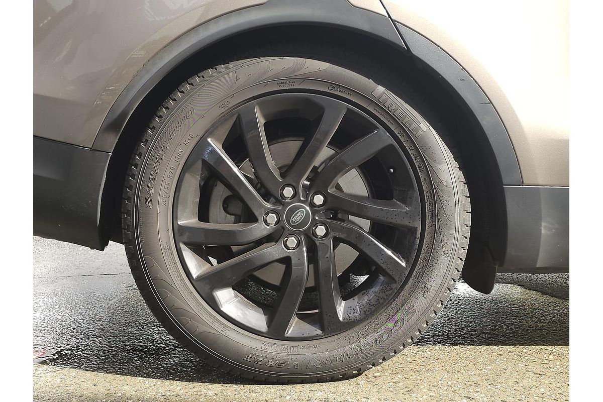 2017 Land Rover Discovery SD4 HSE Luxury Series 5