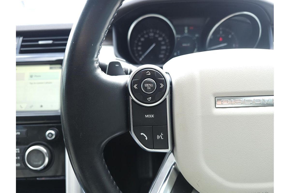 2017 Land Rover Discovery SD4 HSE Luxury Series 5