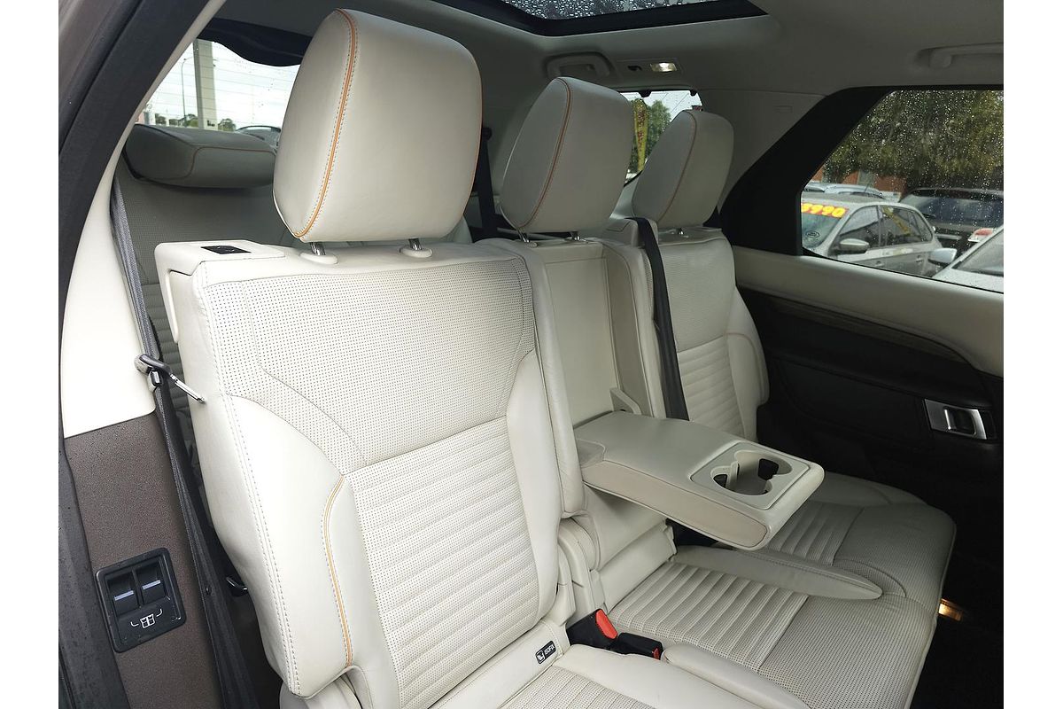 2017 Land Rover Discovery SD4 HSE Luxury Series 5