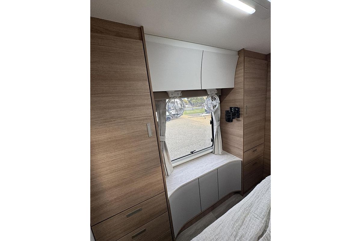 2025 Jayco Silverline 21.65-4.Ob.Sl-My25