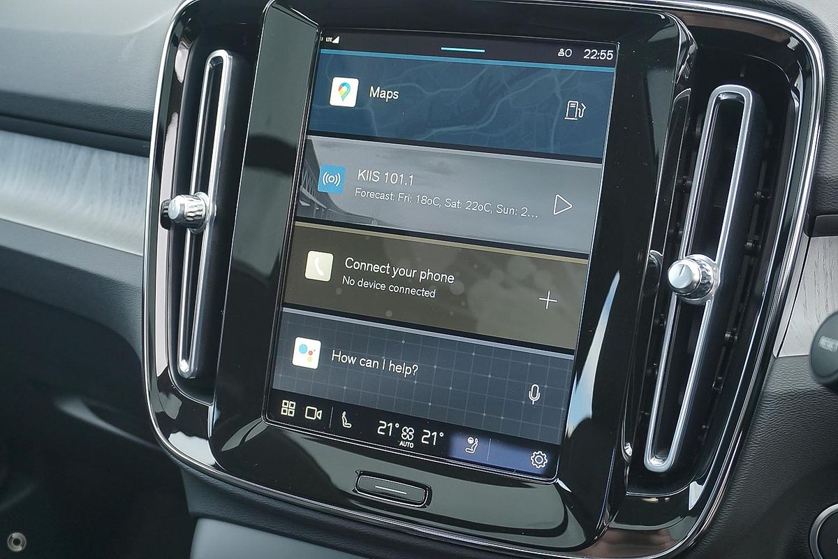 2024 Volvo XC40 Plus B4