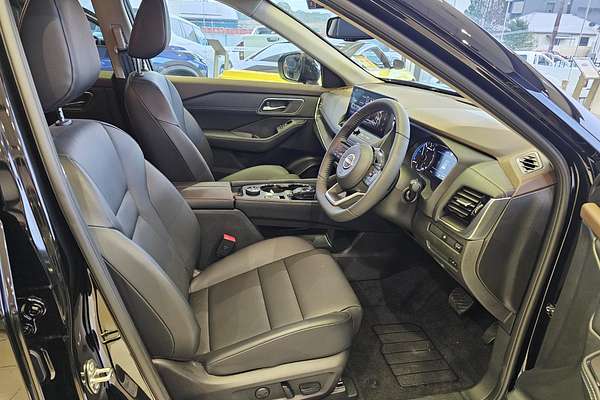 2025 Nissan X-TRAIL ST-L e-POWER T33