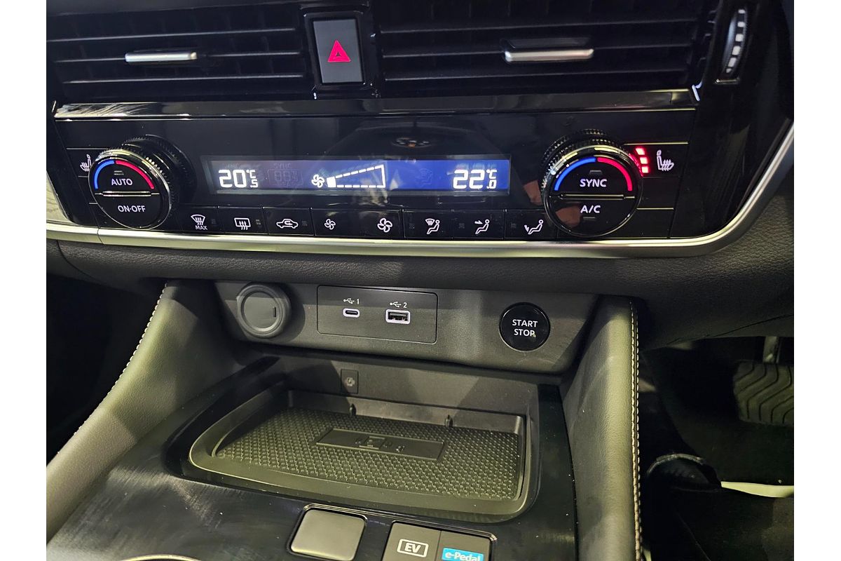 2025 Nissan X-TRAIL ST-L e-POWER T33
