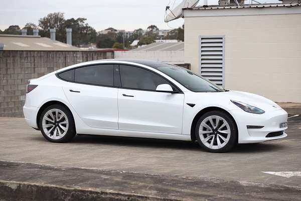 2022 Tesla Model 3 Long Range