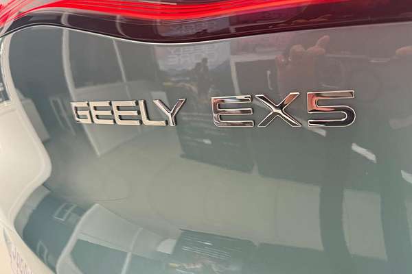 2025 Geely EX5 Inspire E245