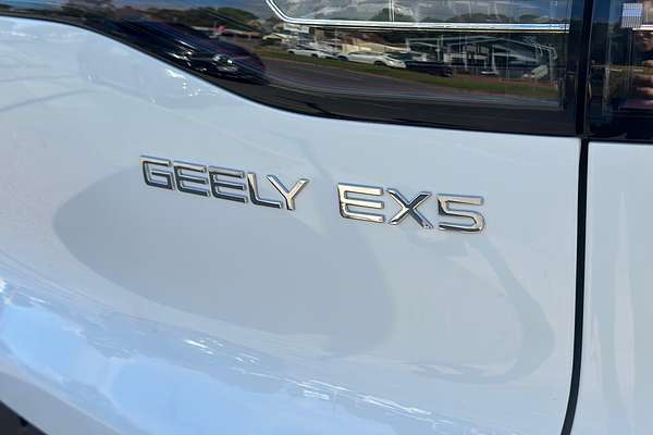 2025 Geely EX5 Inspire E245
