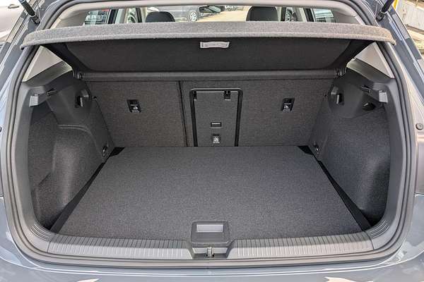 2025 Volkswagen Golf 110TSI Life 8.5