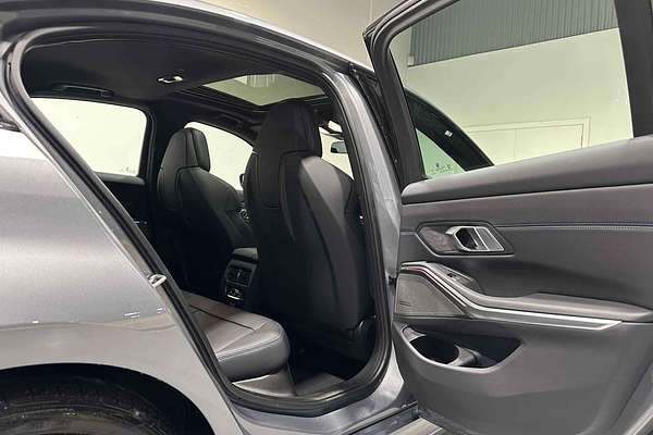 2025 BMW 3 Series 330i M Sport G20 LCI II