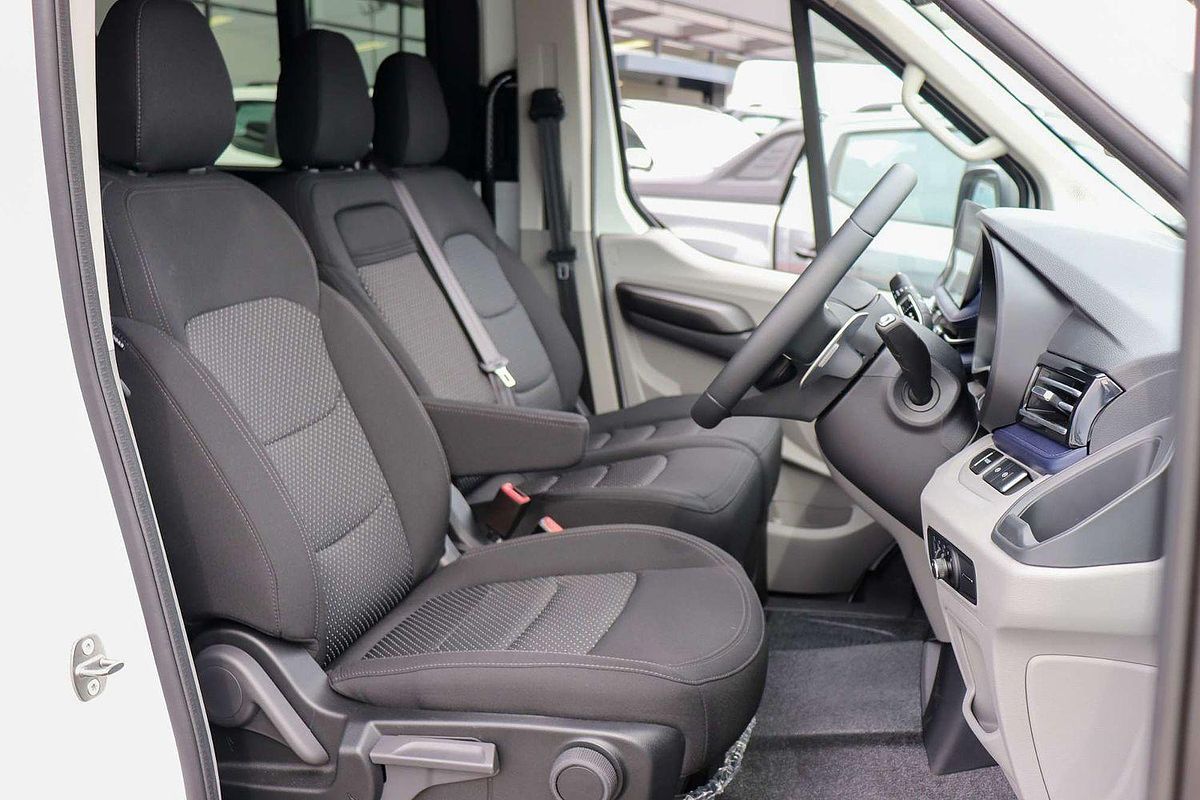 2025 LDV Deliver 9 LWB