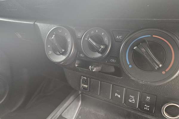 2019 Toyota Hilux SR GUN126R 4X4