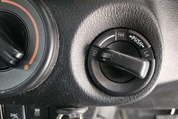2019 Toyota Hilux SR GUN126R 4X4