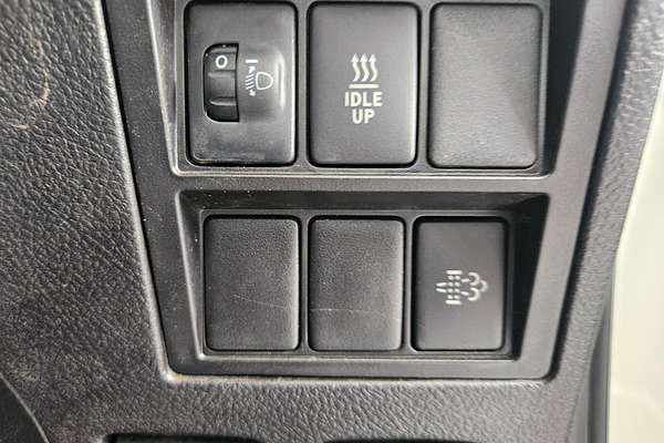2019 Toyota Hilux SR GUN126R 4X4