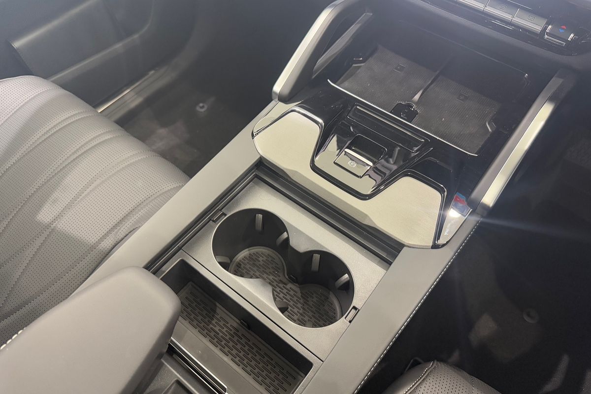 2025 LDV D90 Executive SV9A