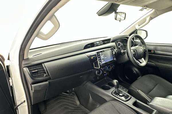 2022 Toyota Hilux SR GUN126R
