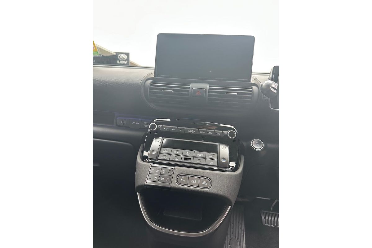 2025 Hyundai INSTER Cross AX.V1