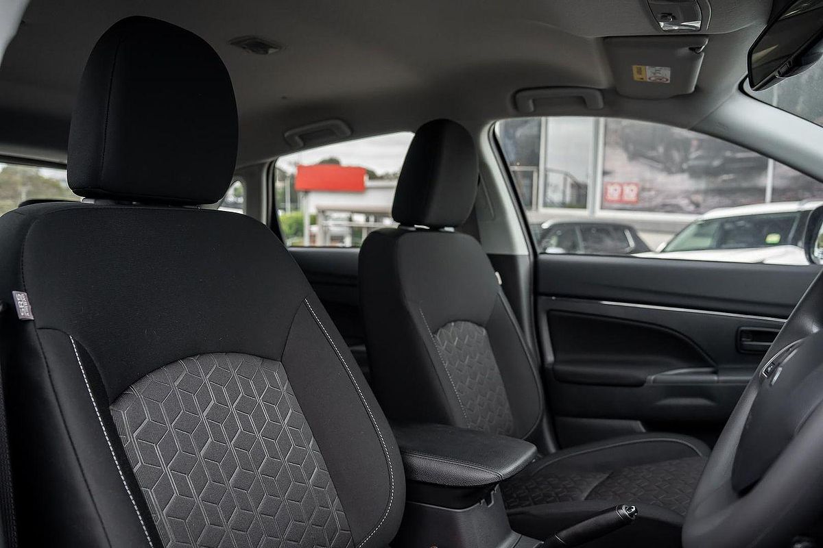 2024 Mitsubishi ASX GS XD