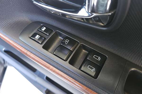 2005 Nissan Elgrand Highway Star ME51