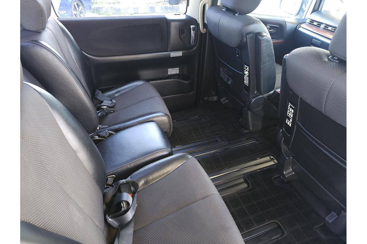 2005 Nissan Elgrand Highway Star ME51