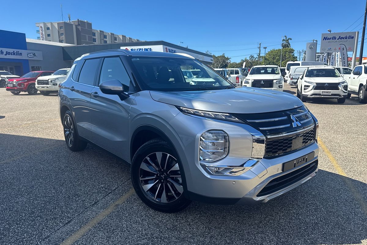 2025 Mitsubishi Outlander LS ZM