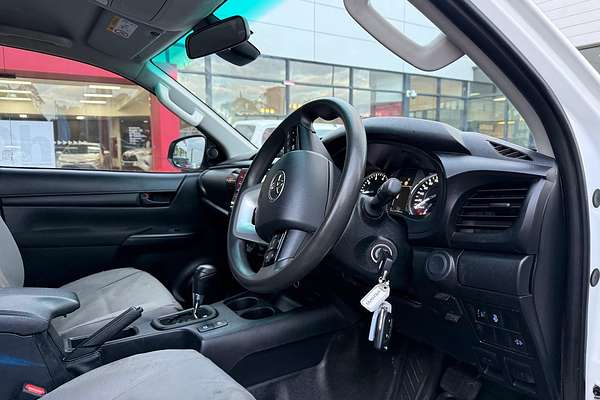 2021 Toyota Hilux SR GUN126R 4X4