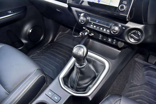 2021 Toyota Hilux SR5 GUN126R 4X4